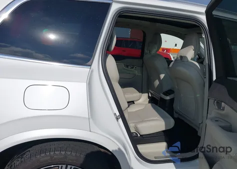 2024 Volvo Xc90 Recharge Plug-In Hybrid T8 Plus 6-Seater from USA, damaged, VIN YV4H60LE8R1212139